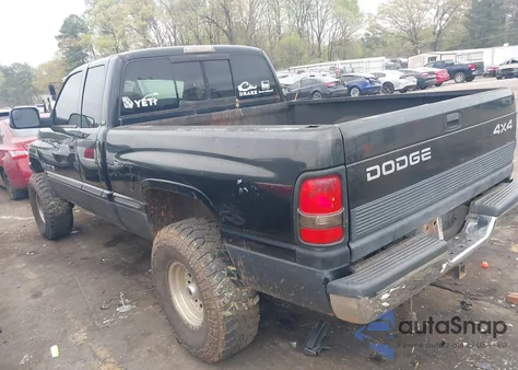 1998 Dodge Ram 1500 St из США, поврежденный, VIN 1B7HF13Z5WJ170522